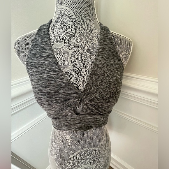 Victoria’s Secret Black Blend Racer Back Sports Bra Size M - Picture 1 of 4